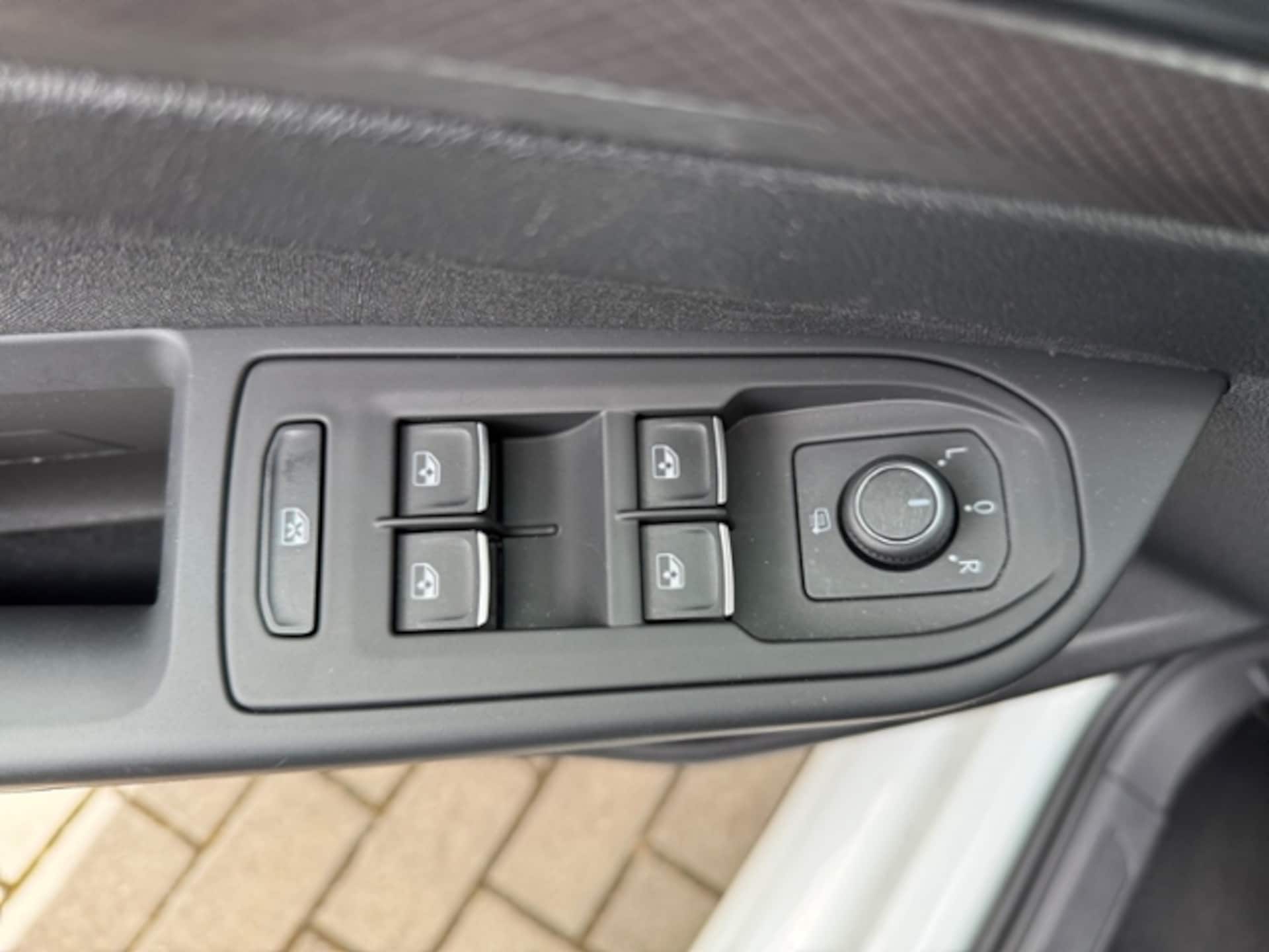 Volkswagen Golf Active