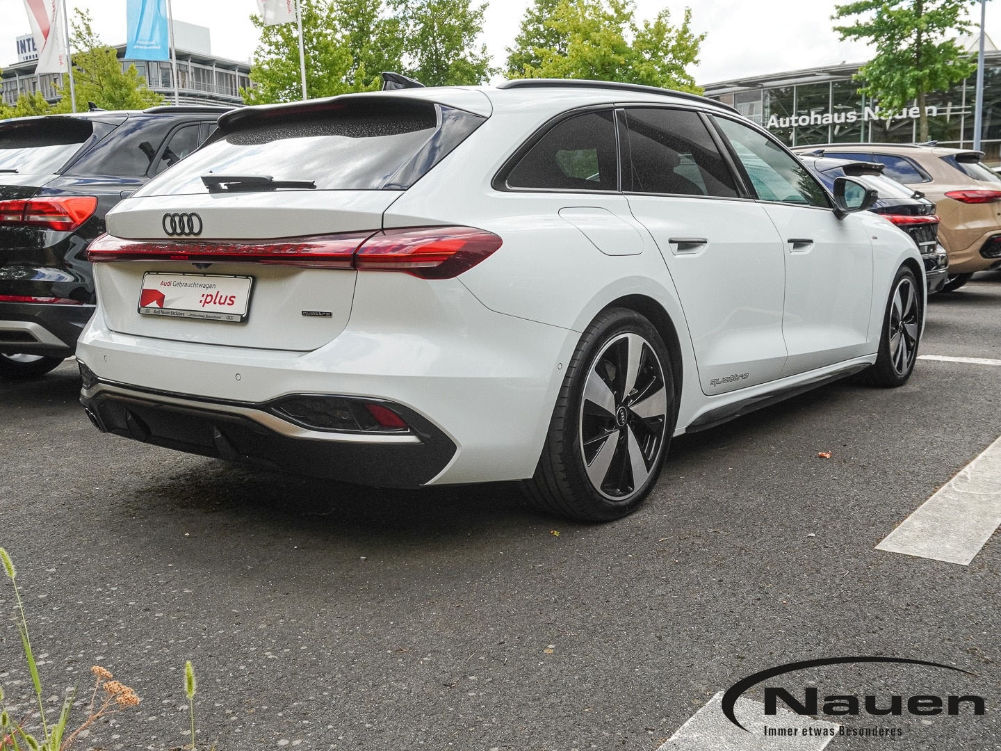 Bild über Audi A5 Avant TDI quattro 150 kW S tronic - für weitere Informationen kontaktieren Sie den Audi Partner