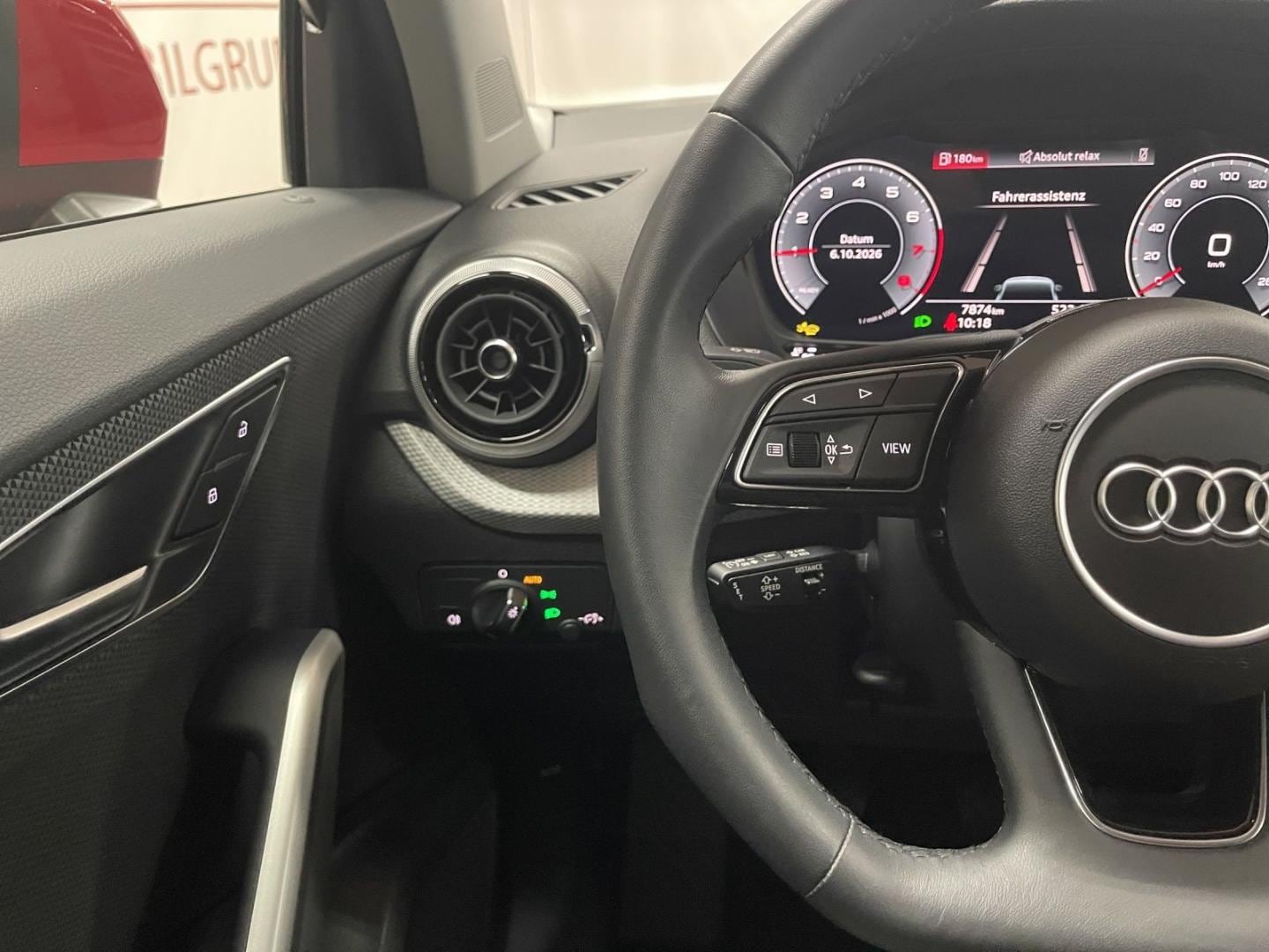 Bild über Audi Q2 S line 30 TFSI Schaltgetriebe - für weitere Informationen kontaktieren Sie den Audi Partner