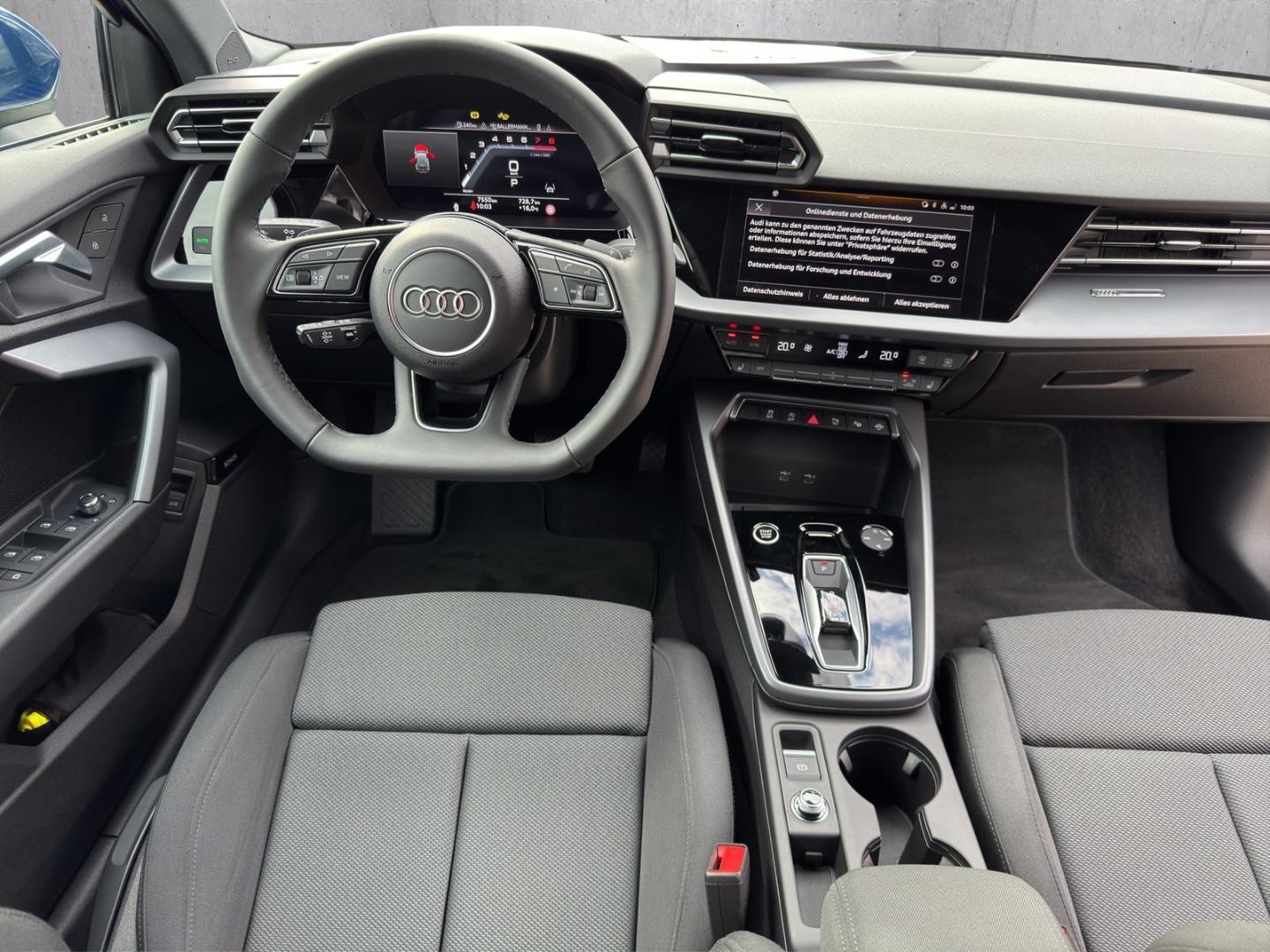 Bild über Audi A3 Sportback S line 30 TFSI S tronic - für weitere Informationen kontaktieren Sie den Audi Partner
