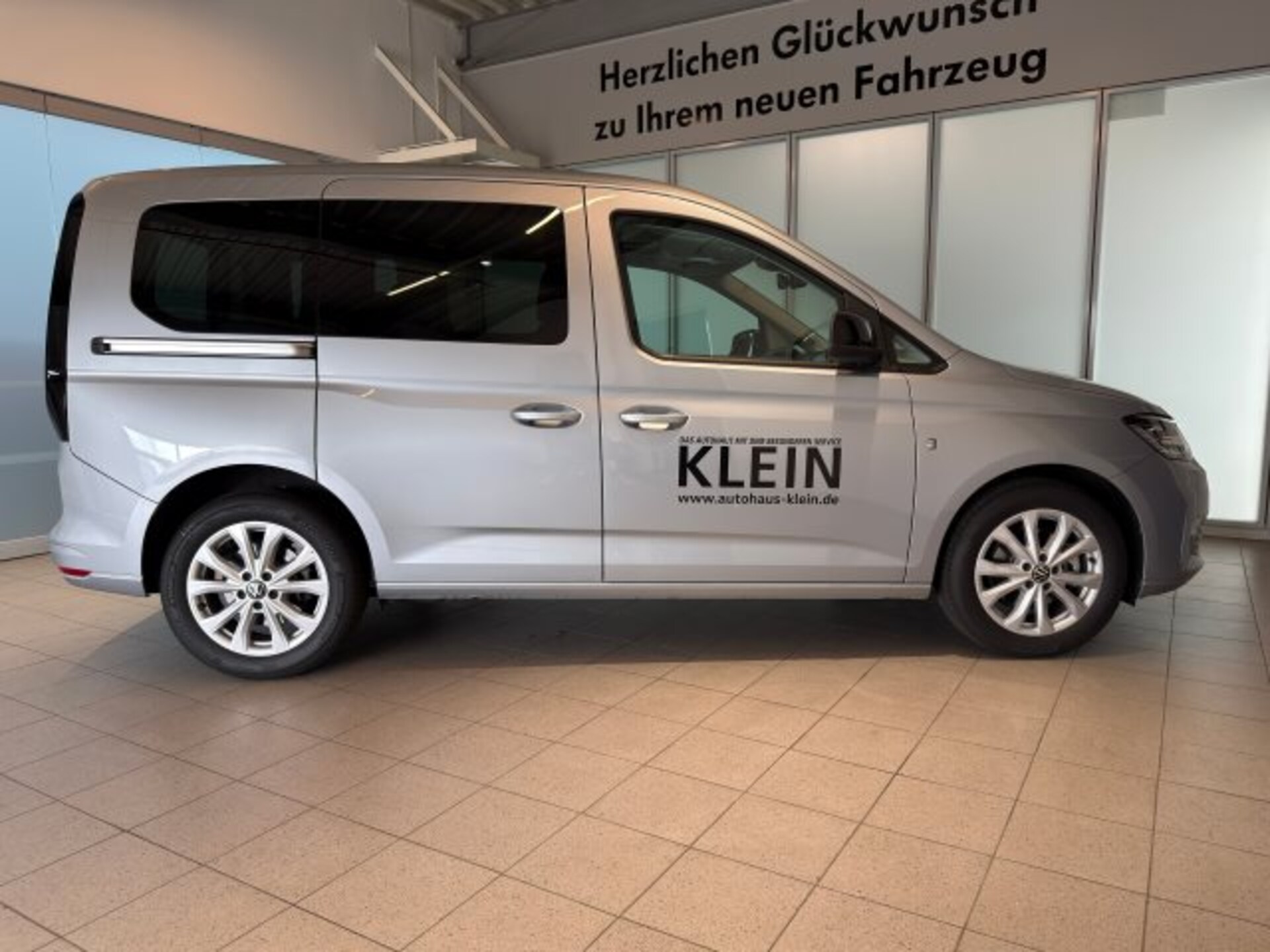 Volkswagen Caddy Basis-Modell