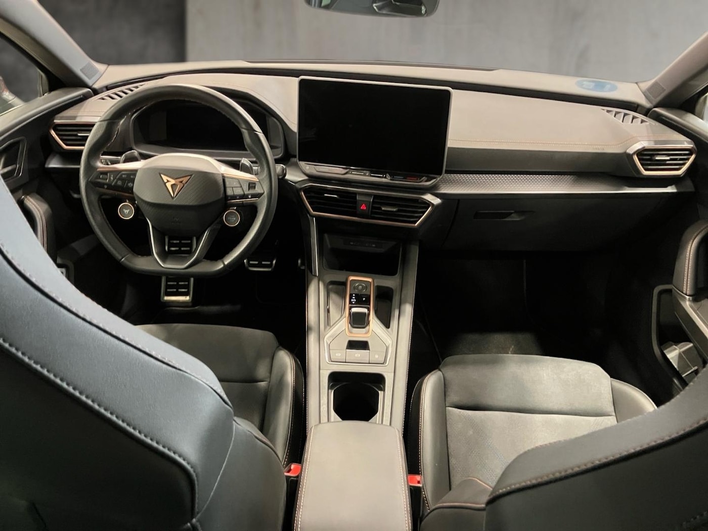 CUPRA Leon Sportstourer 1.5 TSI e-Hybrid VZ DSG 200 kW (272 CV) — photo 4