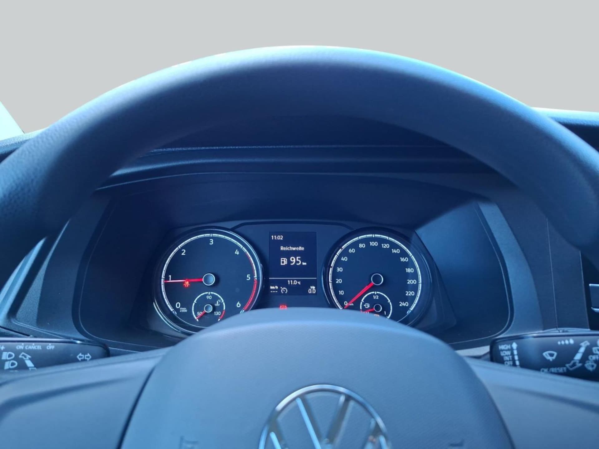 Volkswagen T6.1 Transporter Kombi langer Radstand