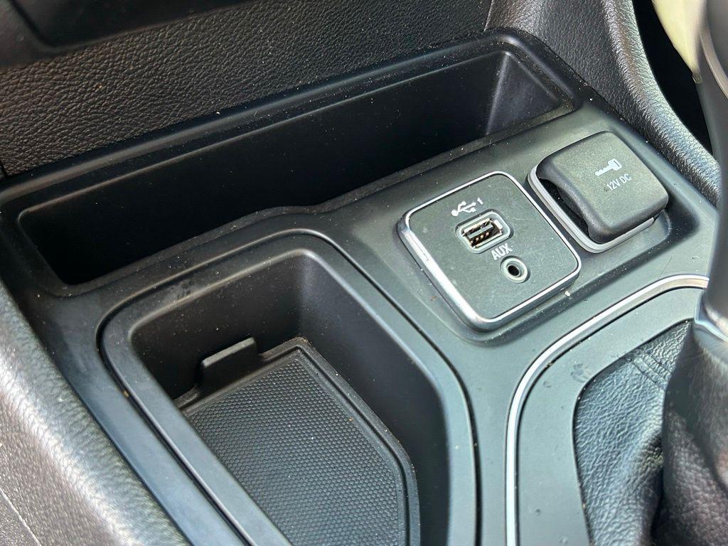 2021 Jeep Cherokee Latitude Lux - Photo 34
