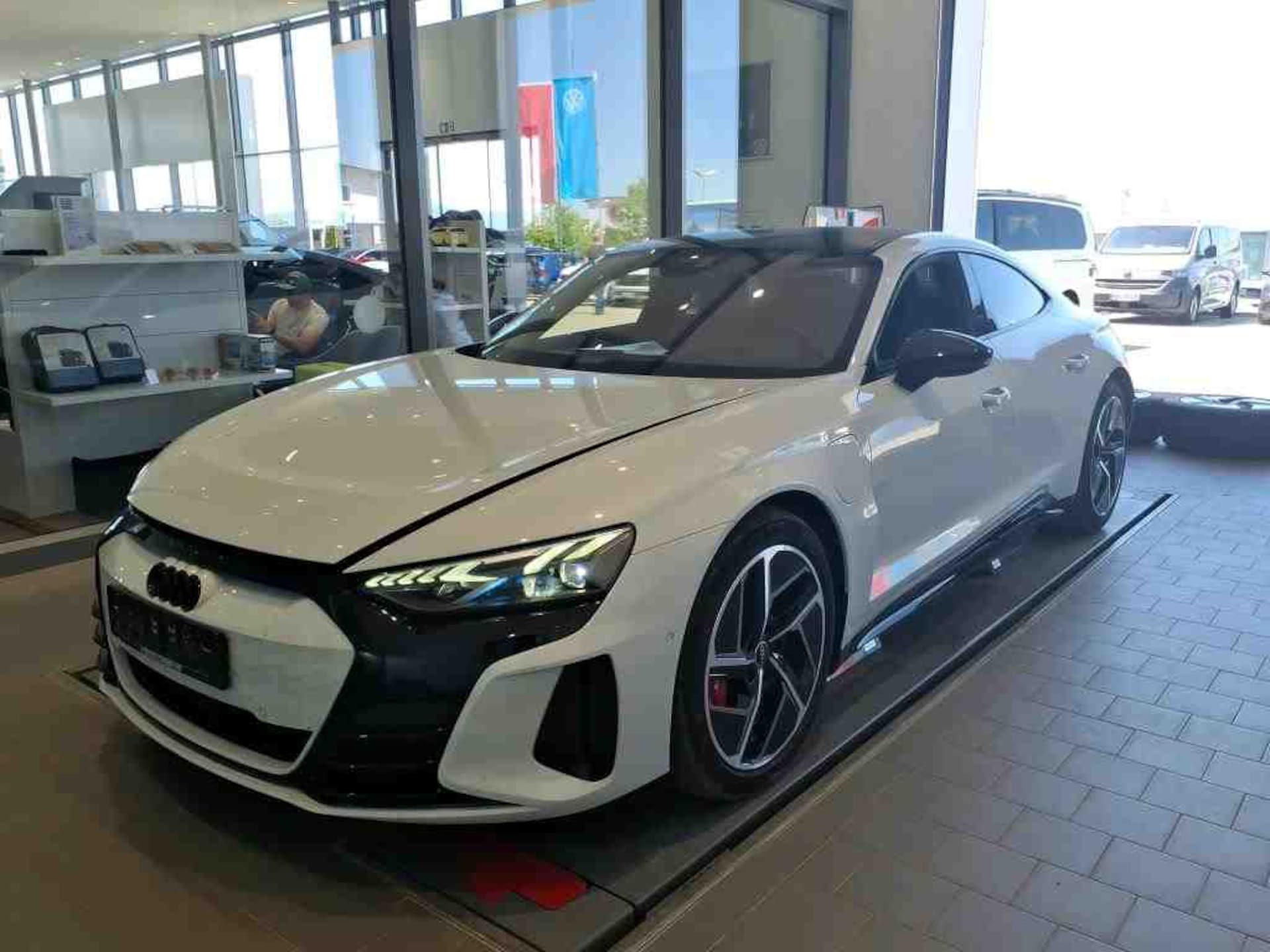 Audi e-tron GT quattro