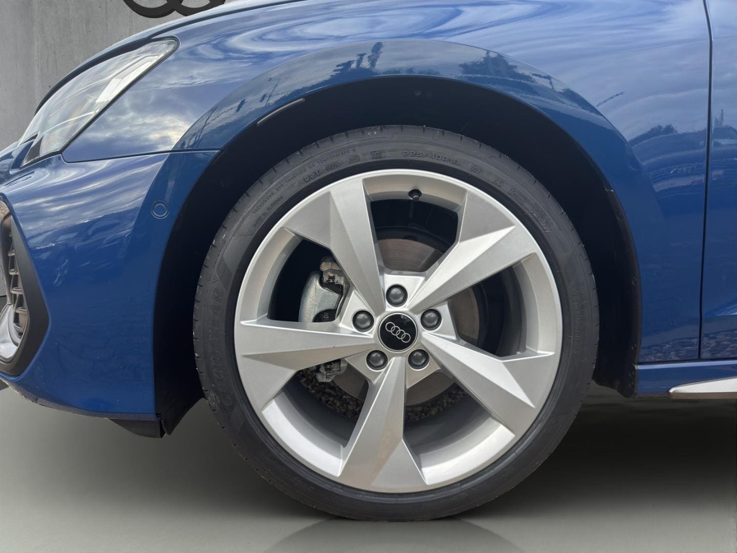 Bild über Audi A3 Sportback S line 30 TFSI S tronic - für weitere Informationen kontaktieren Sie den Audi Partner
