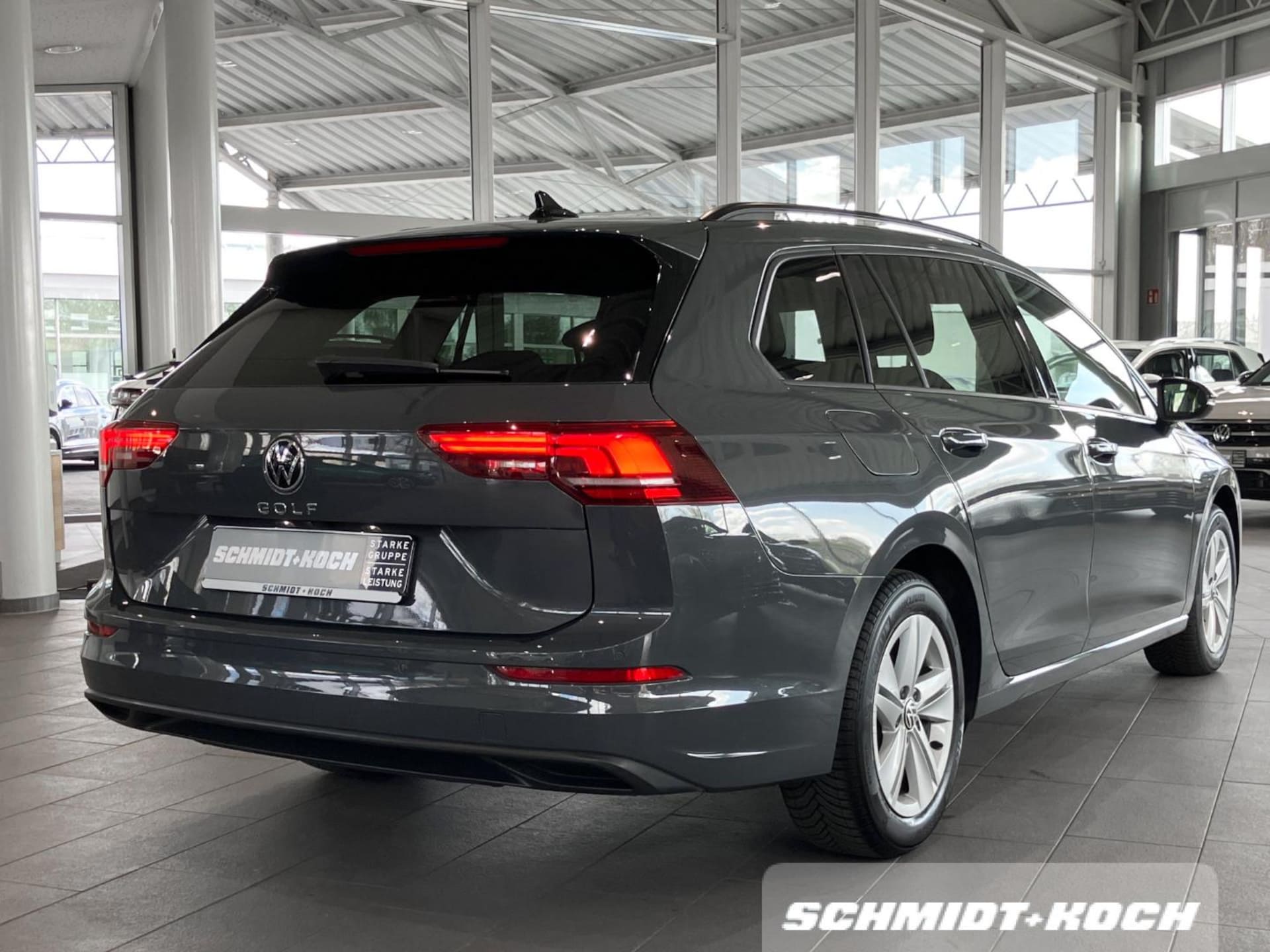 Volkswagen Golf Variant Life
