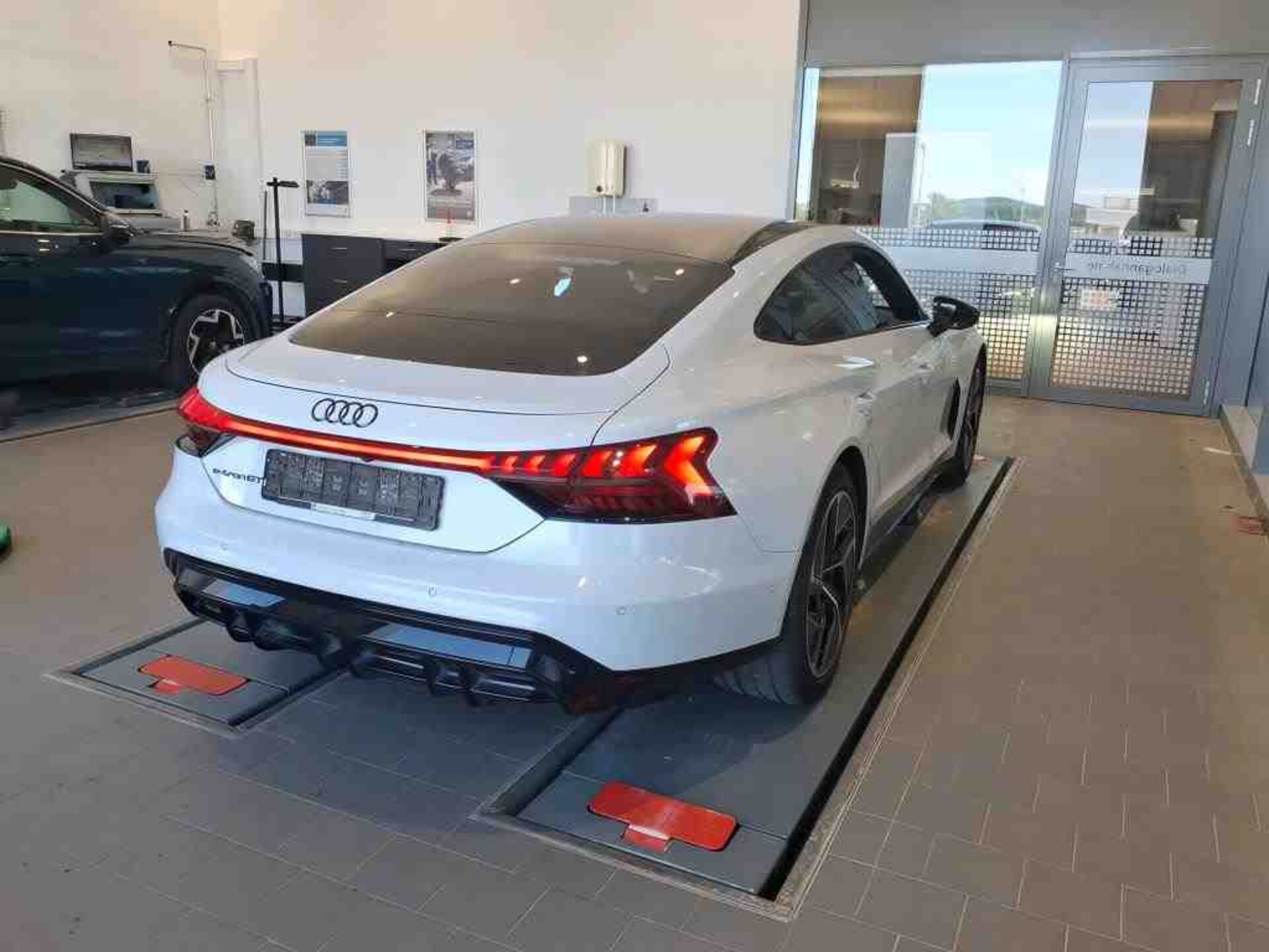 Audi e-tron GT quattro