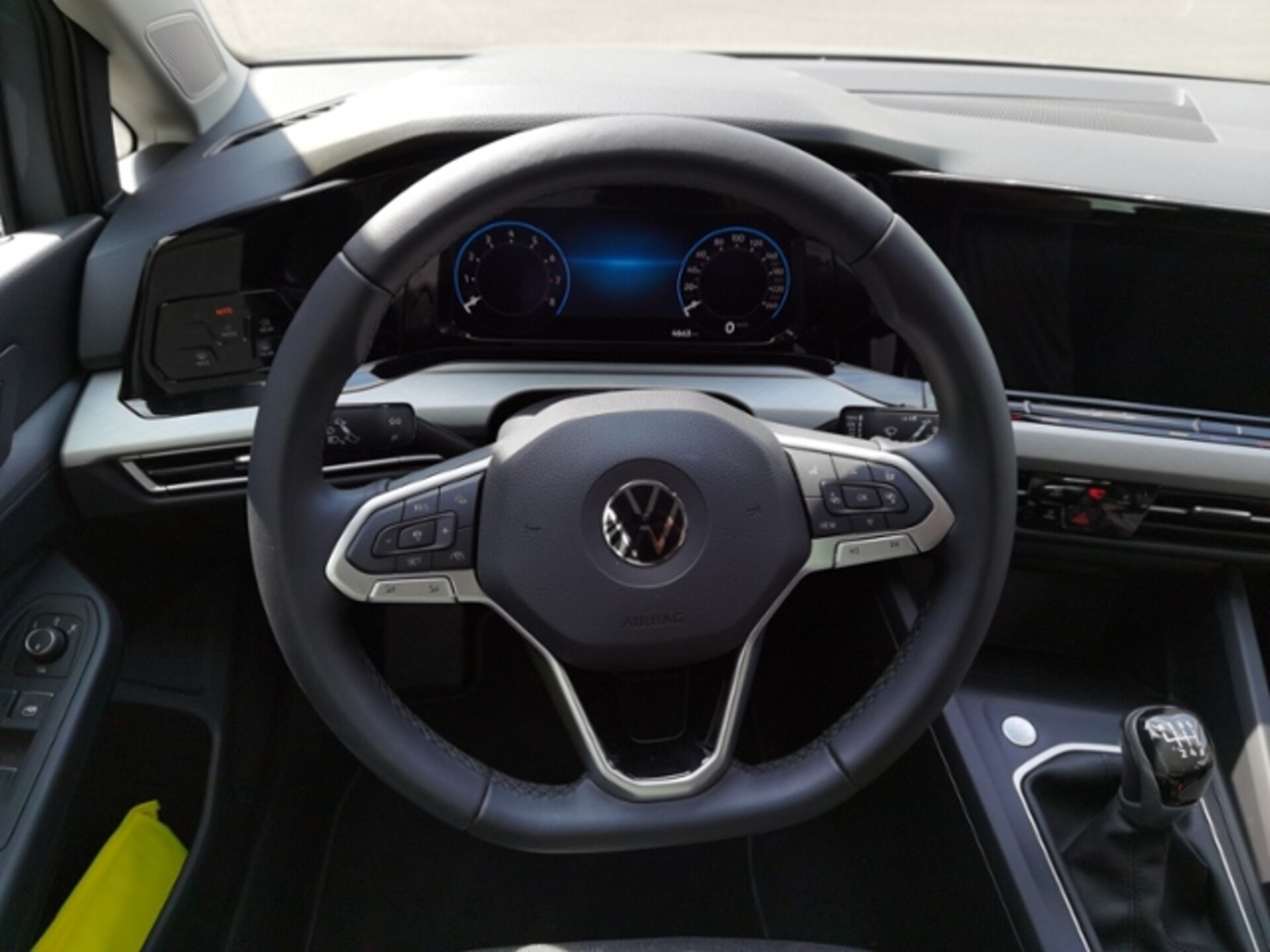 Volkswagen Golf Life