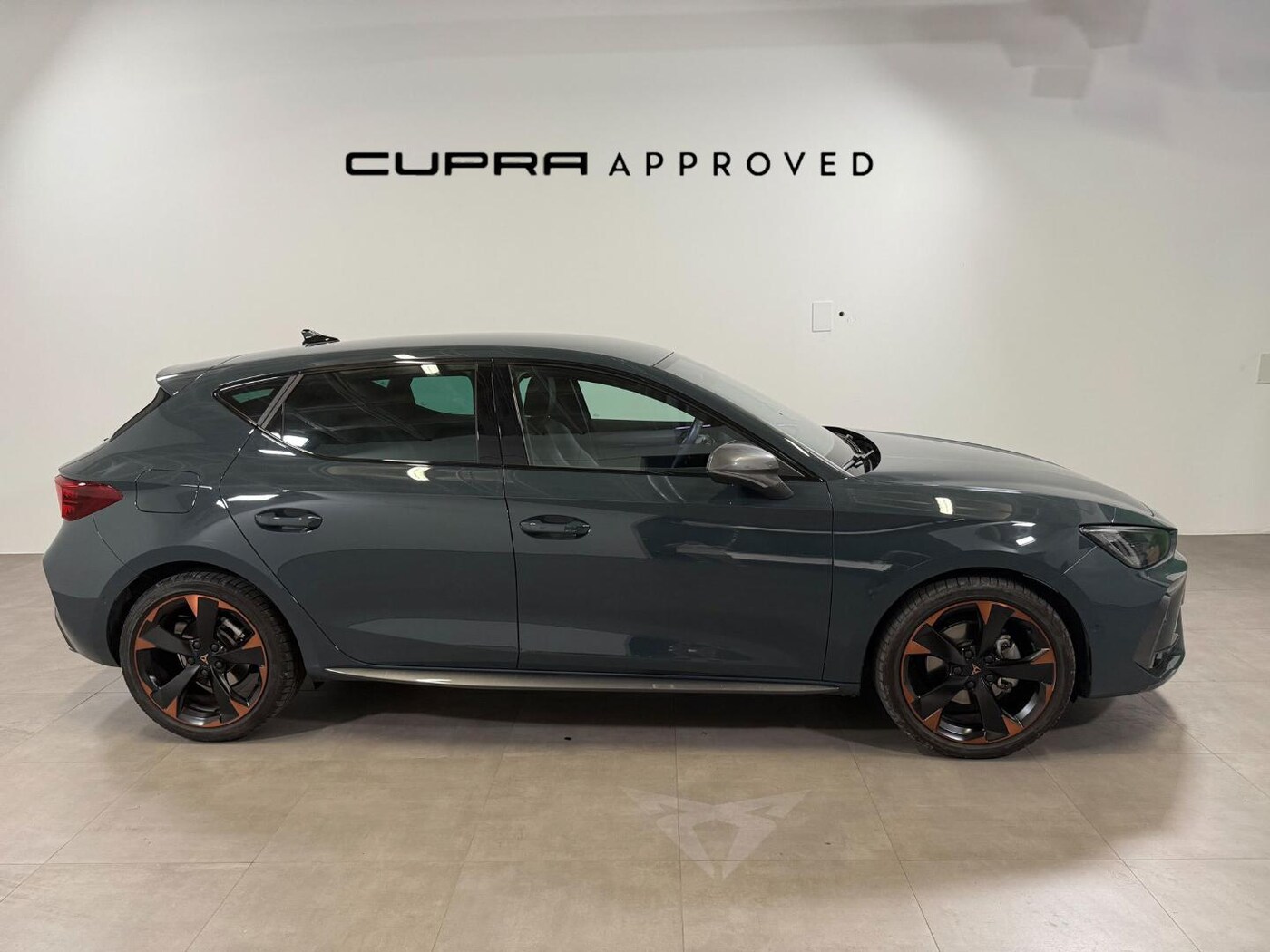 CUPRA Leon León 1.5 eTSI DSG 110 kW (150 CV) — photo 3