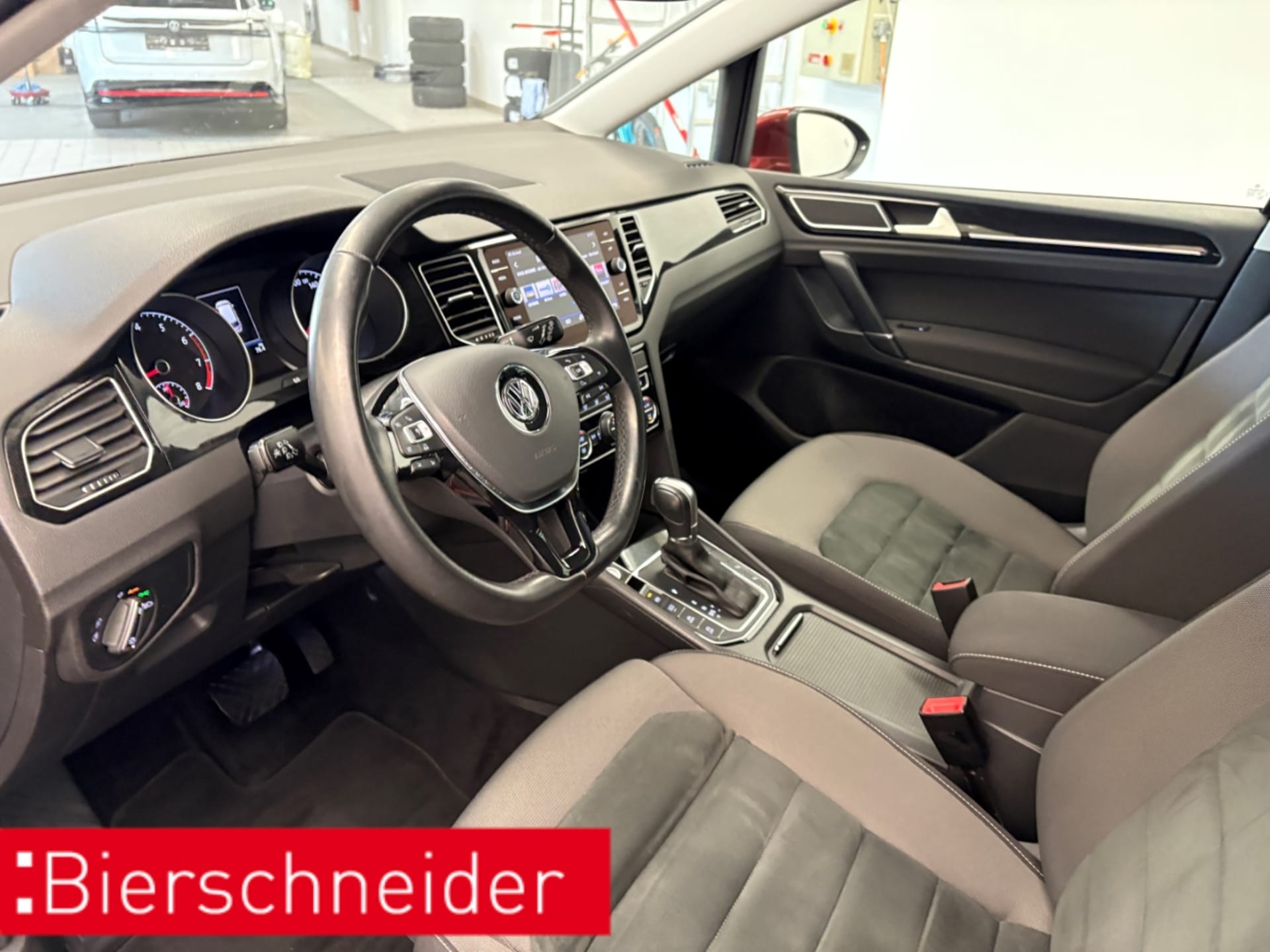 Volkswagen Golf Sportsvan Highline