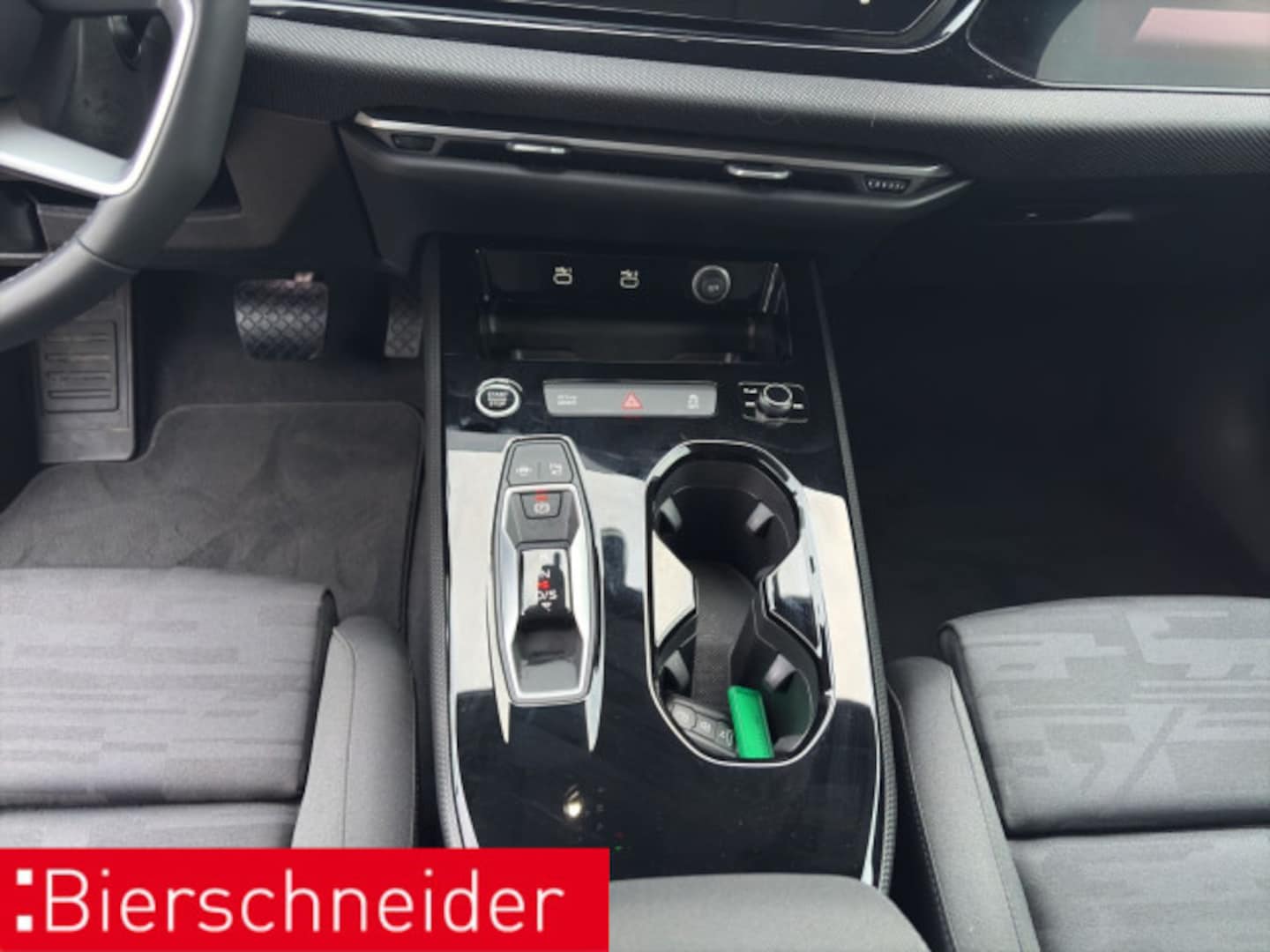 Bild über Audi A5 Avant TDI quattro 150 kW S tronic - für weitere Informationen kontaktieren Sie den Audi Partner