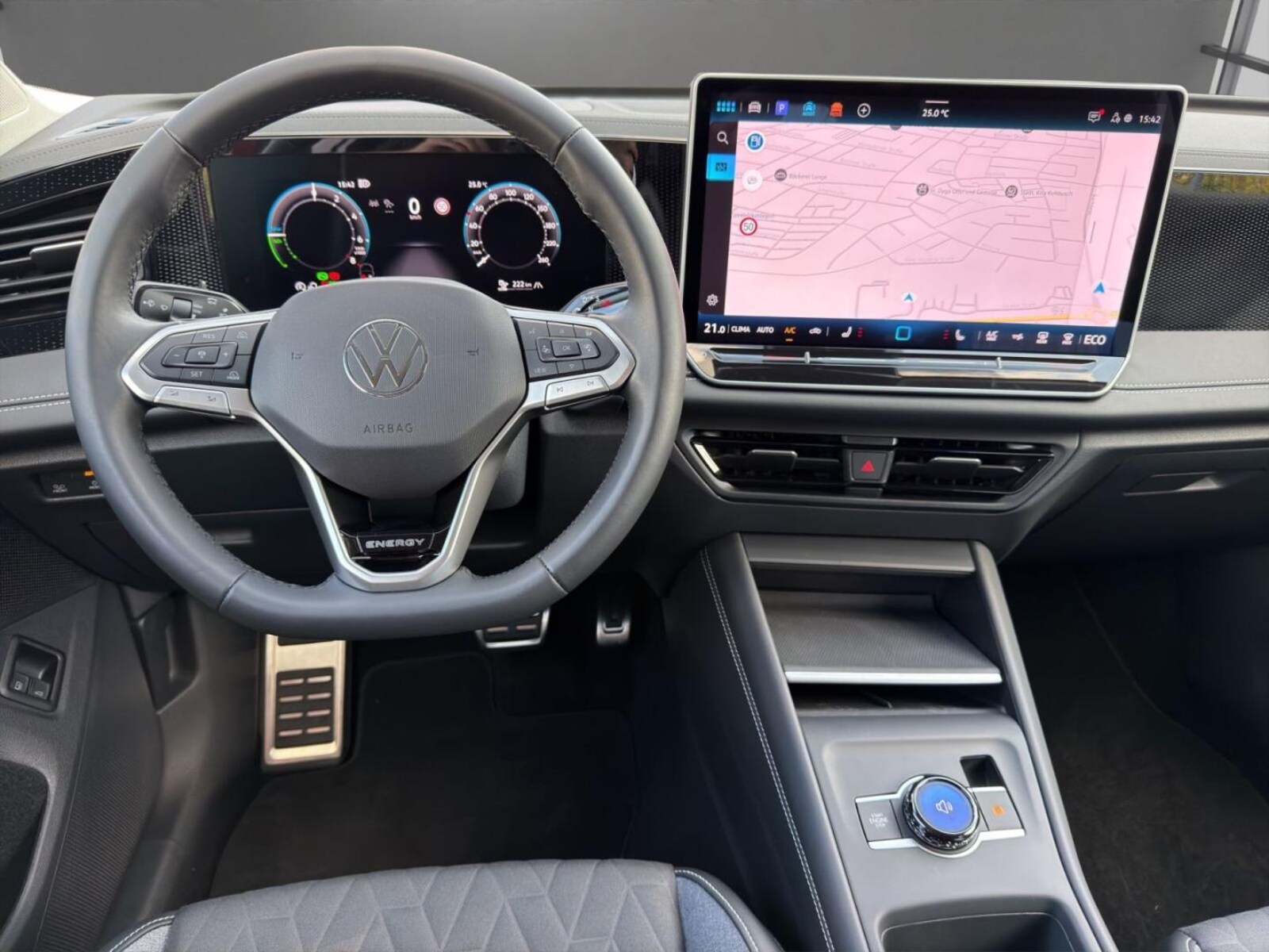 Volkswagen Tiguan – Bild 12