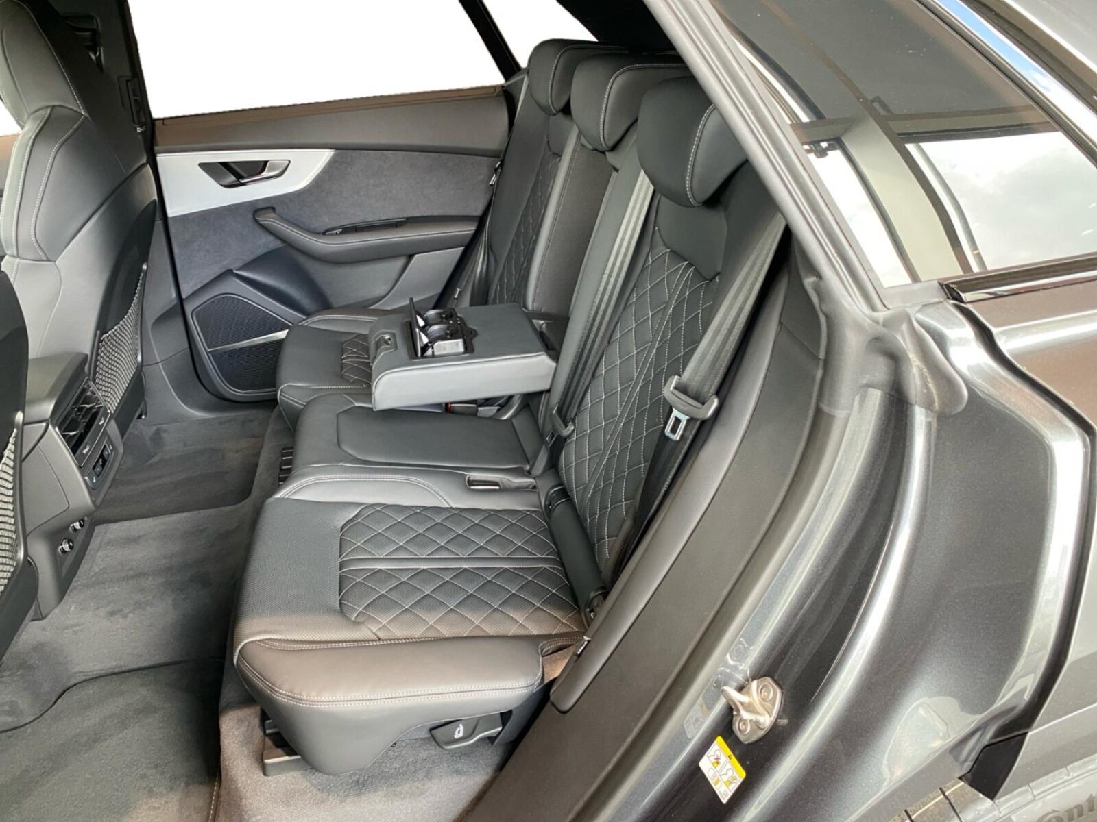 Audi Q8 – Bild 10