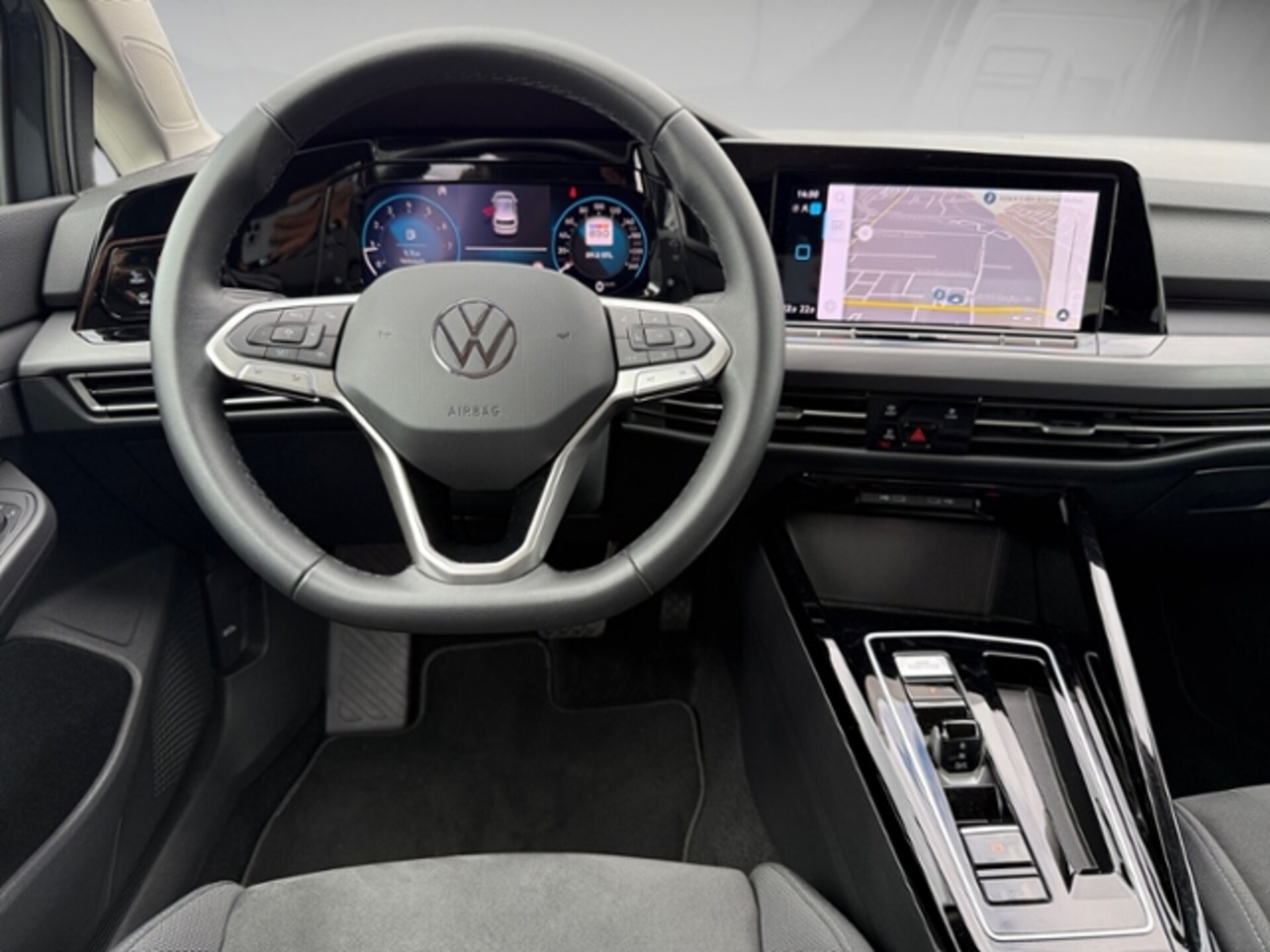 Volkswagen Golf Style