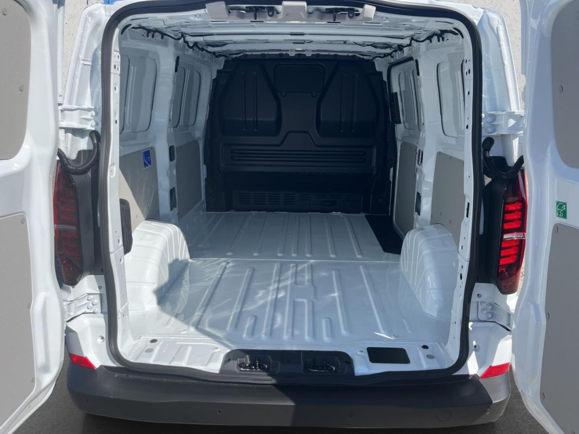Volkswagen Transporter Kasten kurzer Radstand