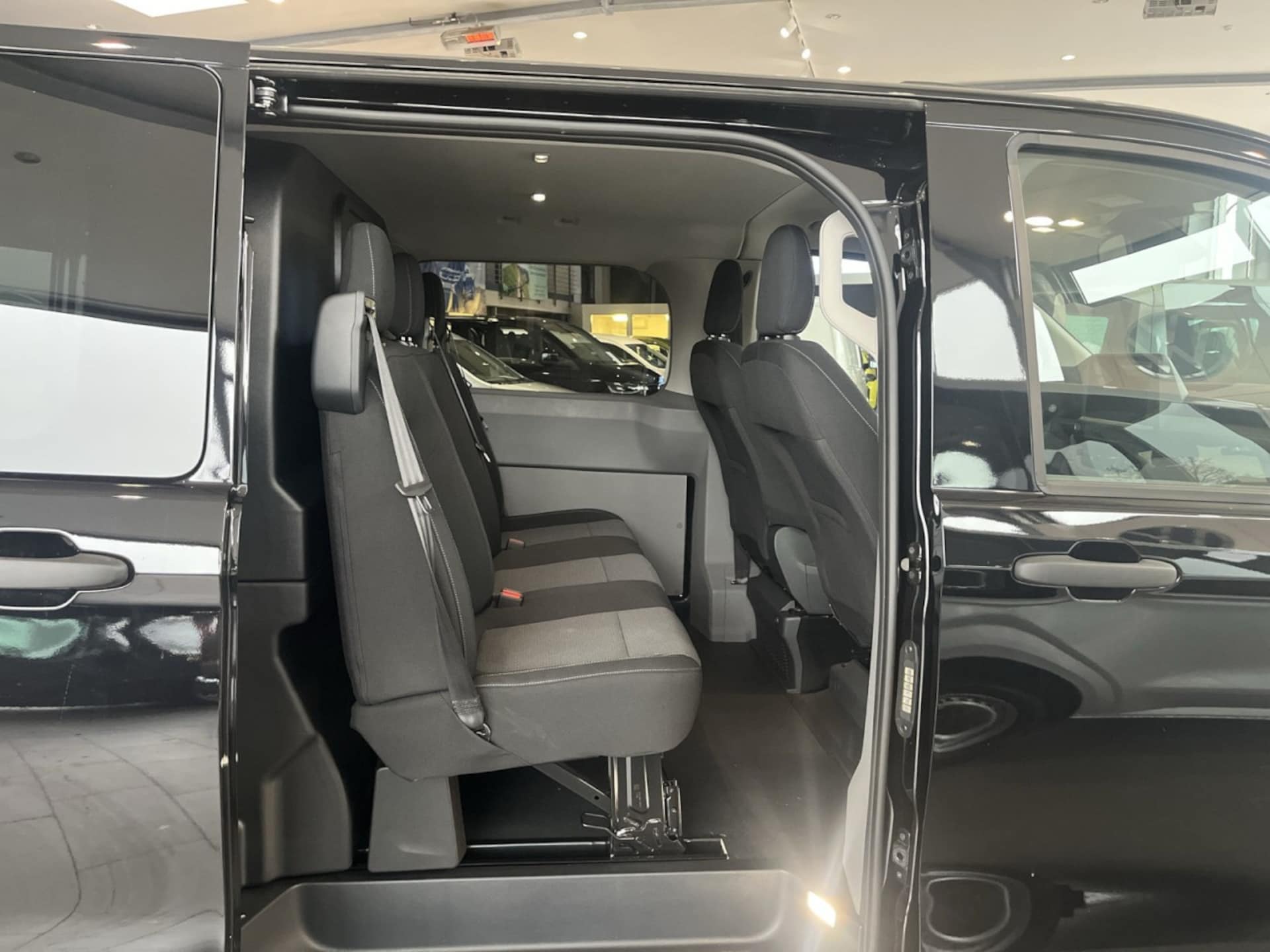 Volkswagen Transporter Kasten langer Radstand Plus