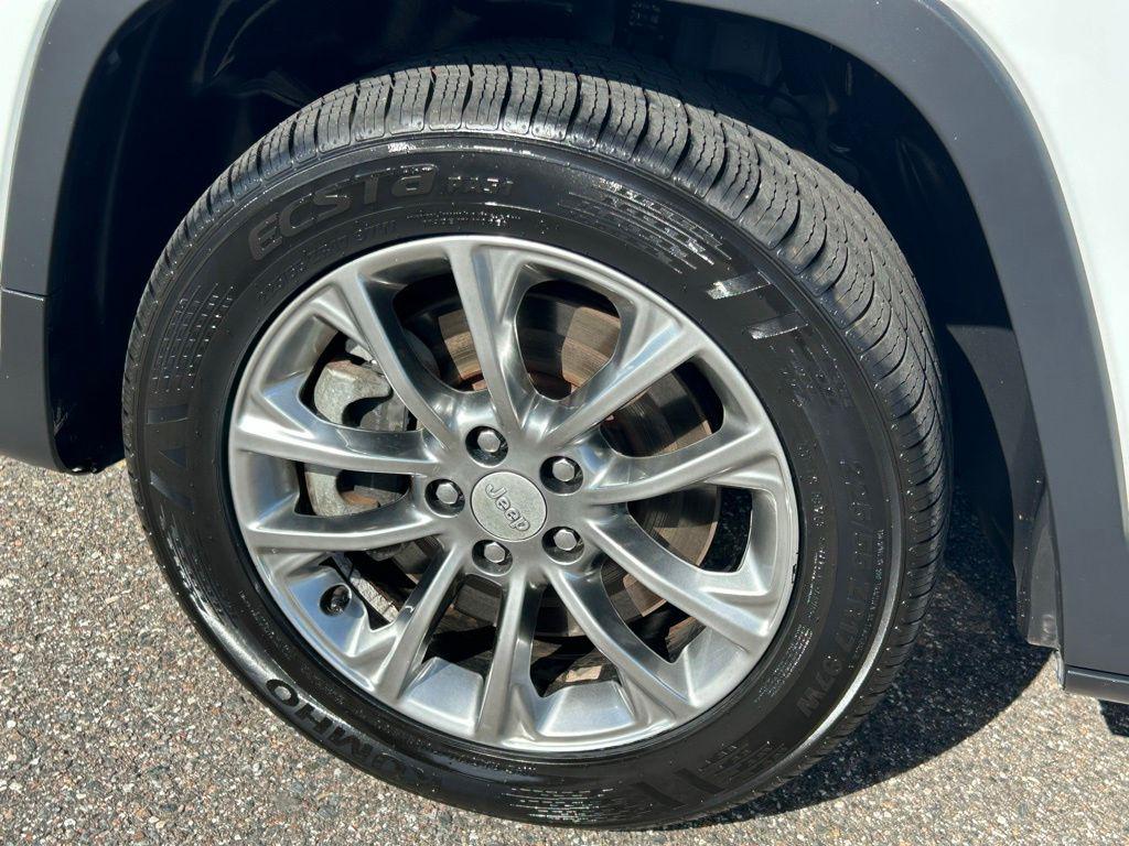 2021 Jeep Cherokee Latitude Lux - Photo 37
