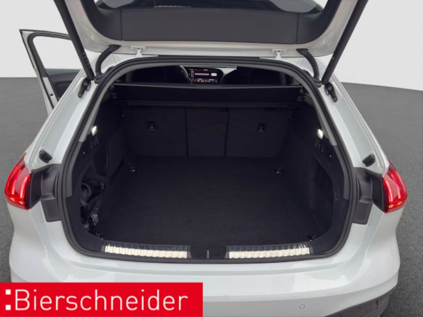 Bild über Audi A5 Avant TDI quattro 150 kW S tronic - für weitere Informationen kontaktieren Sie den Audi Partner