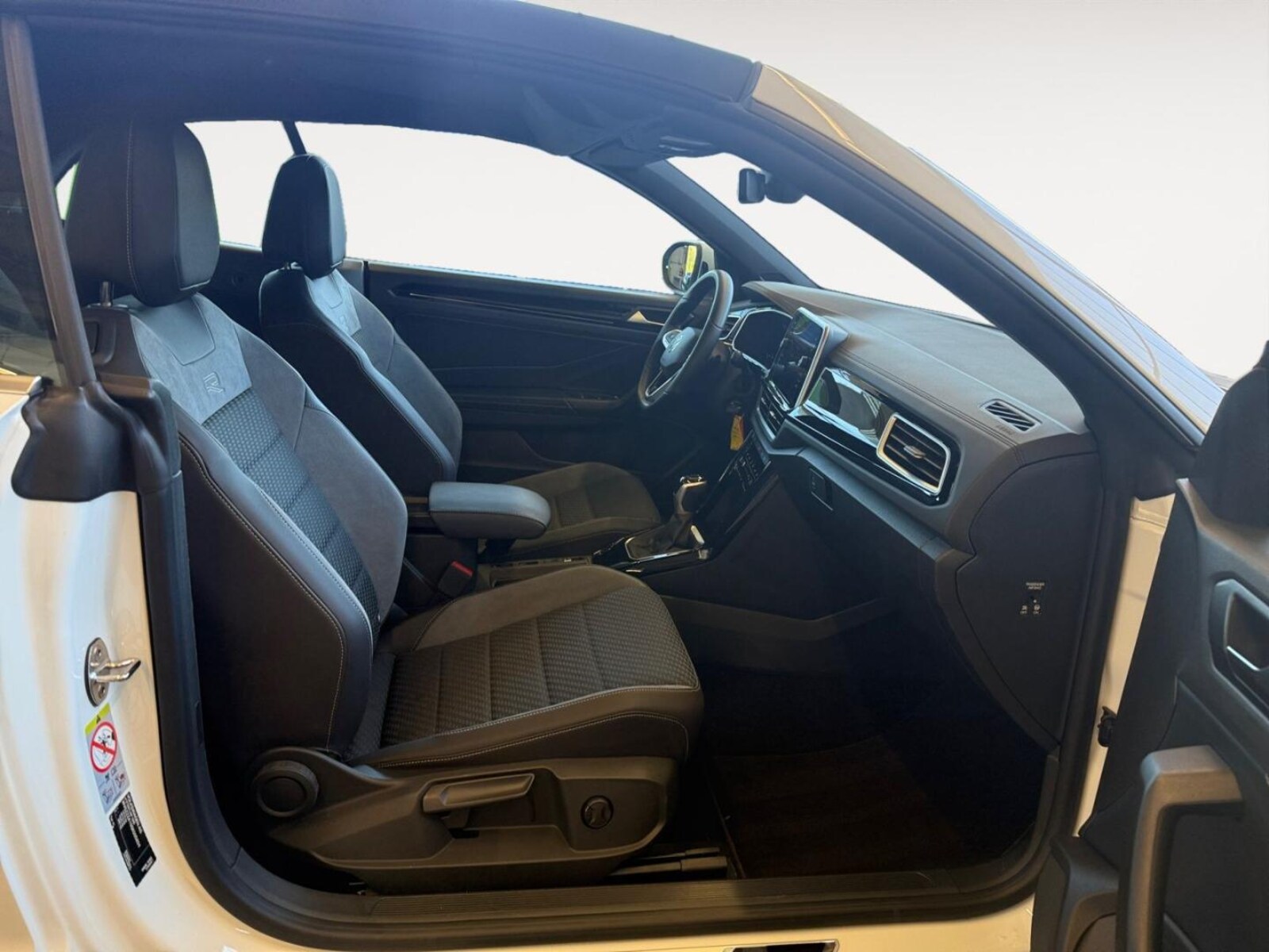 Volkswagen T-Roc Cabriolet – Bild 17
