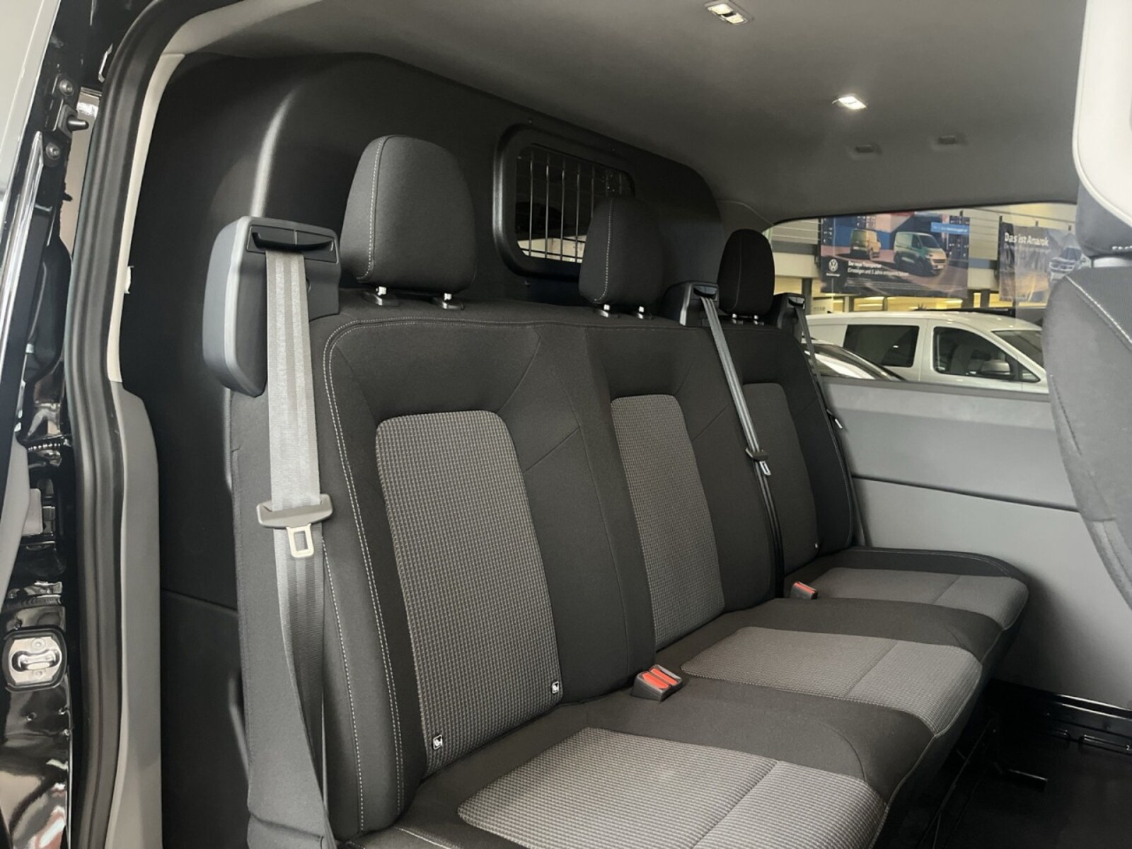 Volkswagen Transporter Kasten langer Radstand – Bild 8