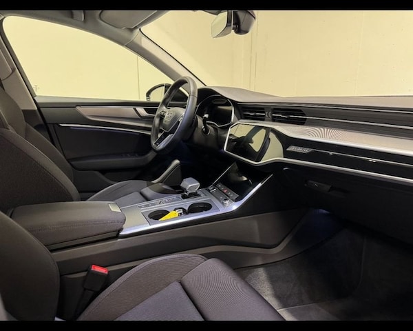Immagine di Audi A6 Avant S line edition 40 TDI quattro 150 kW (204 CV) S tronic - Vista: for more details contact your dealer