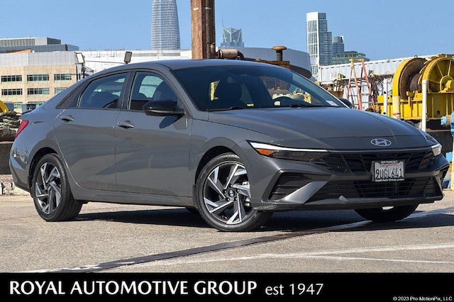 2025 Hyundai Elantra Hybrid