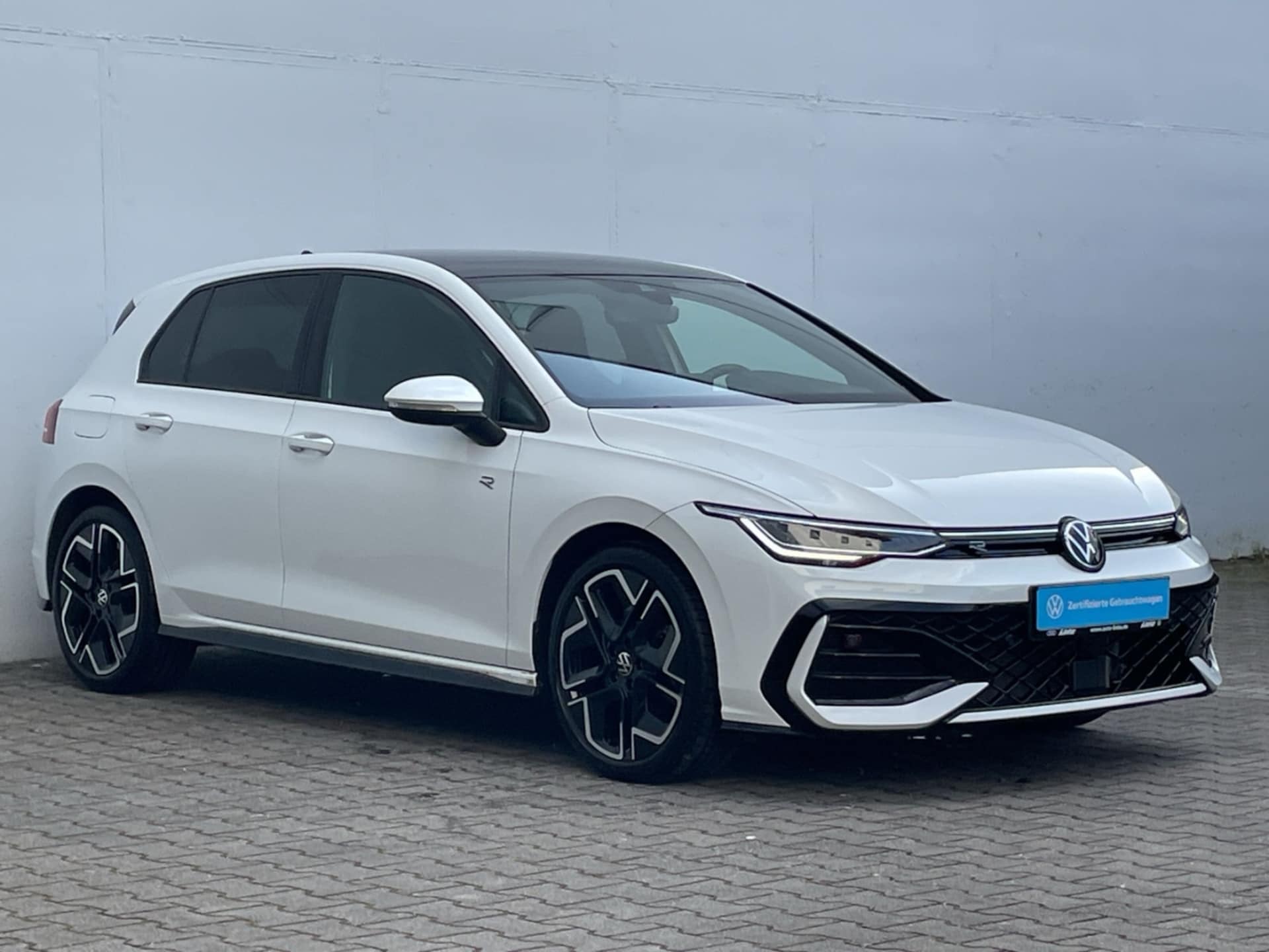 Volkswagen Golf R-Line