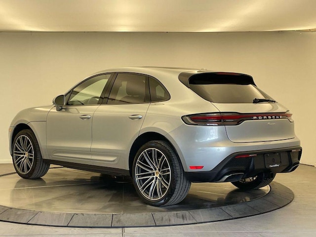 2025 Porsche Macan