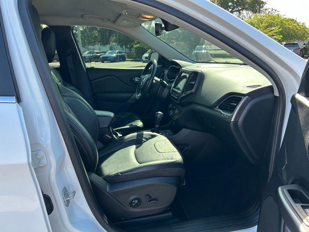 2021 Jeep Cherokee Latitude Lux - Photo 39
