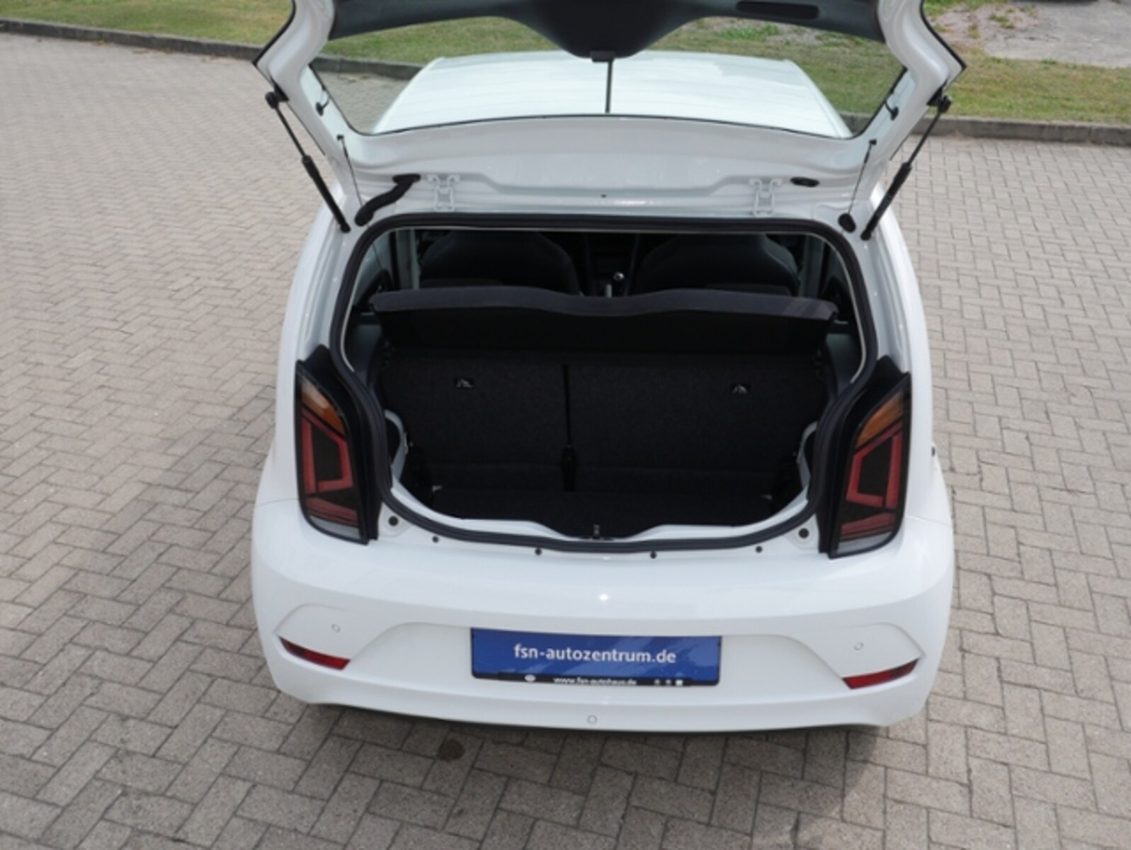Volkswagen up! – Bild 13