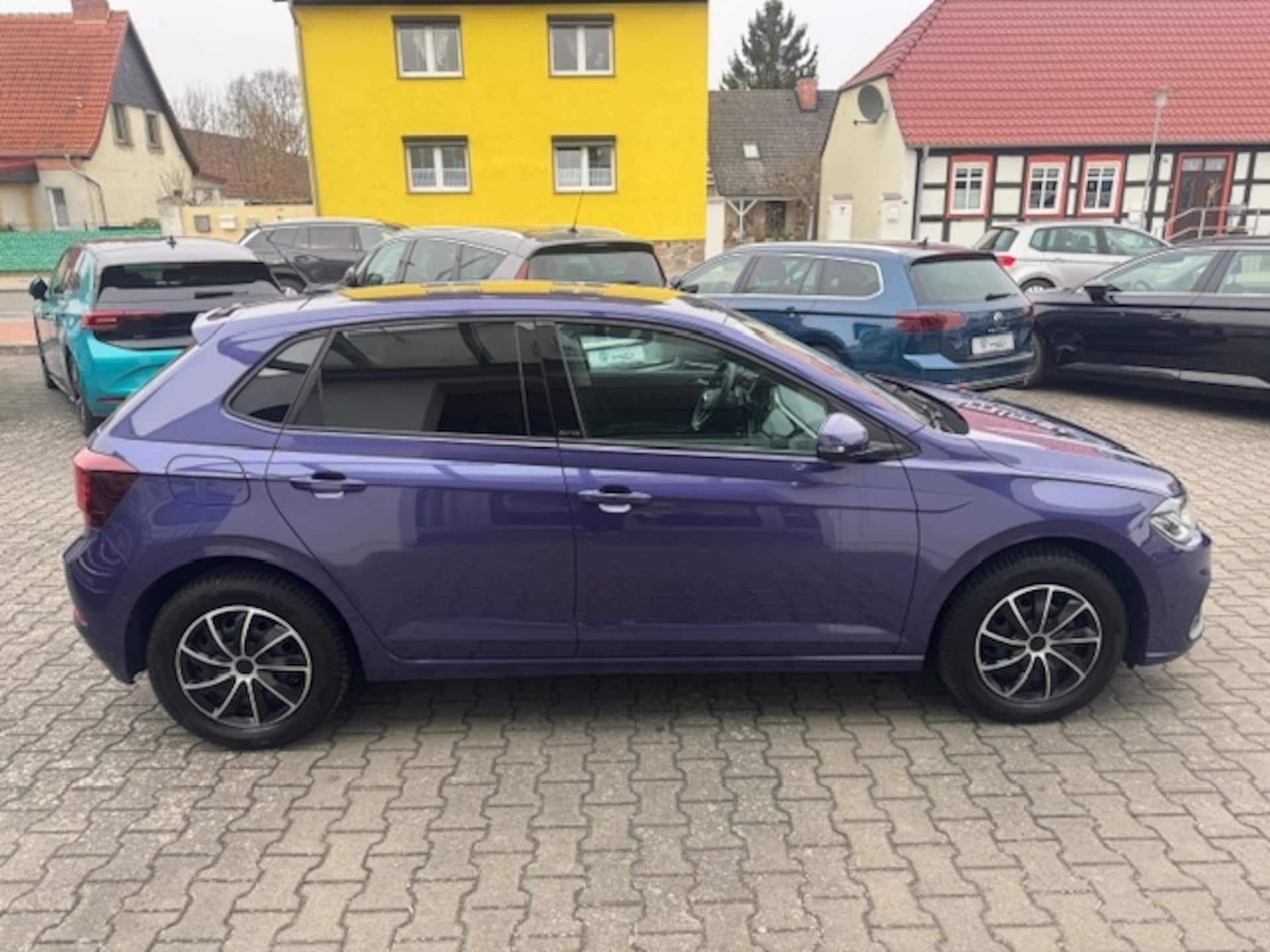 Volkswagen Polo Active