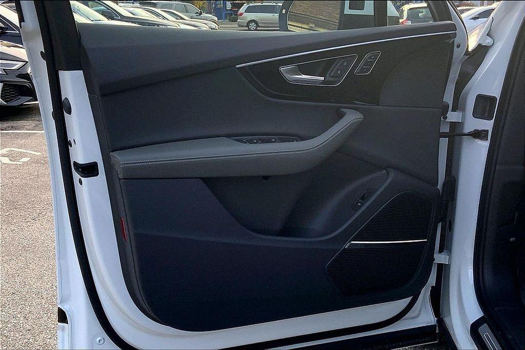 2026 Audi Q7 Premium Plus - Photo 10