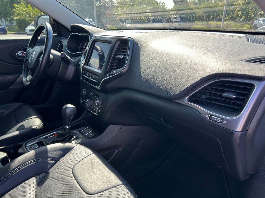 2021 Jeep Cherokee Latitude Lux - Photo 40