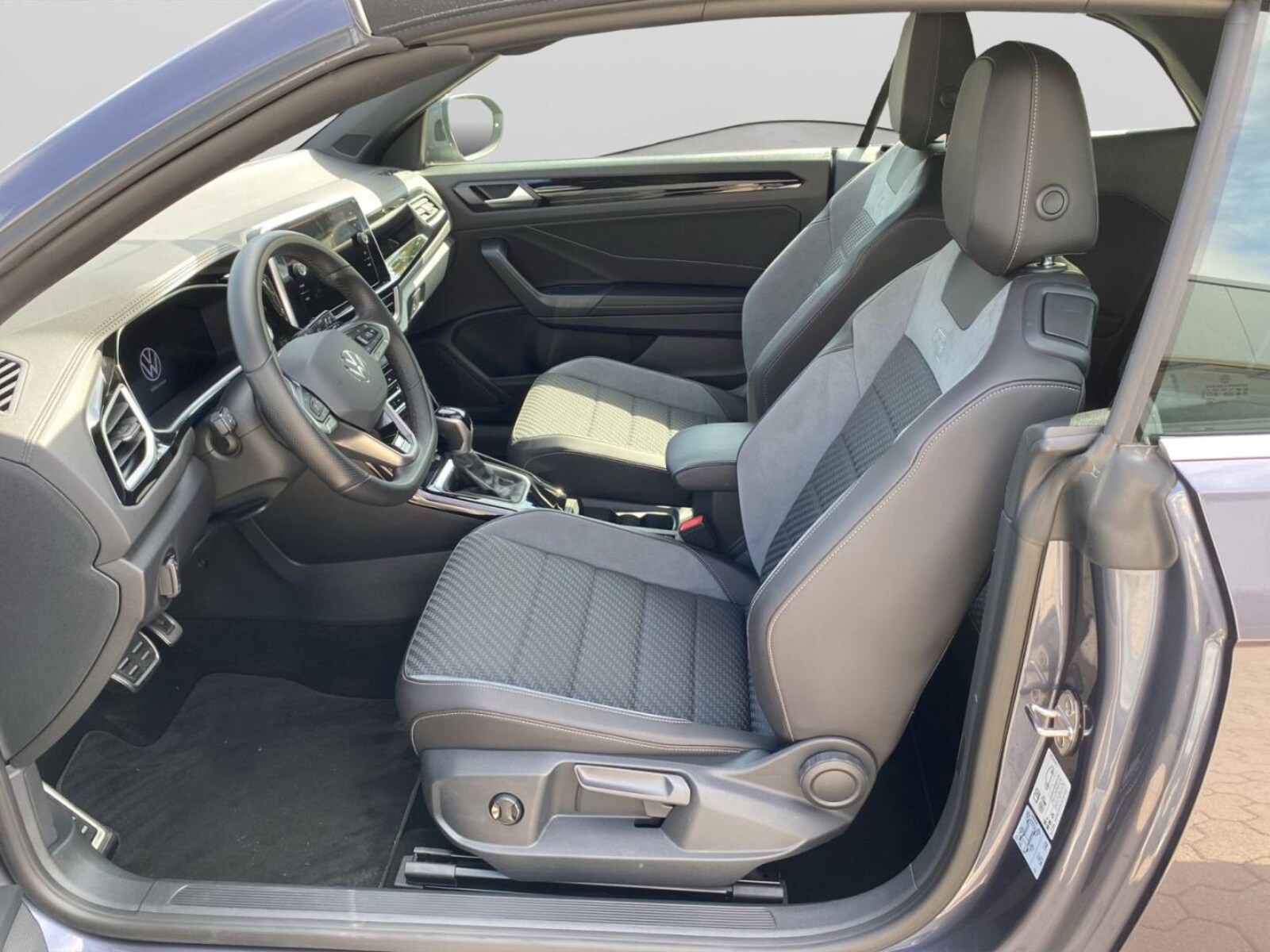 Volkswagen T-Roc Cabriolet – Bild 11