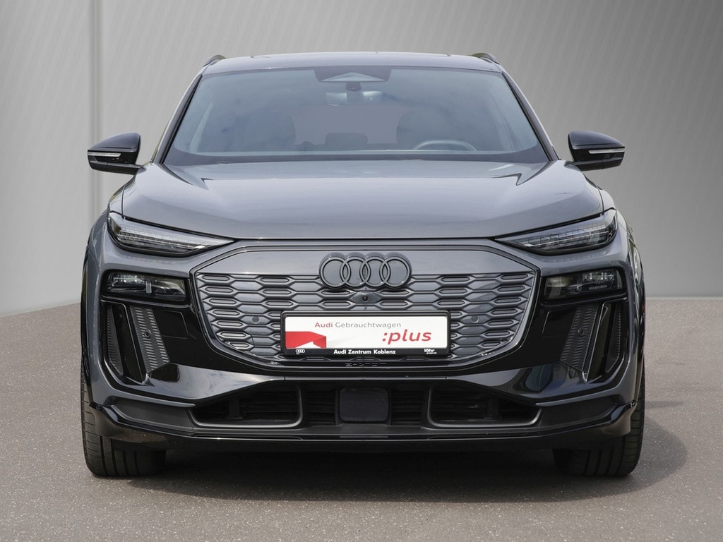 Image about Audi Q6 SUV e-tron e-tron quattro