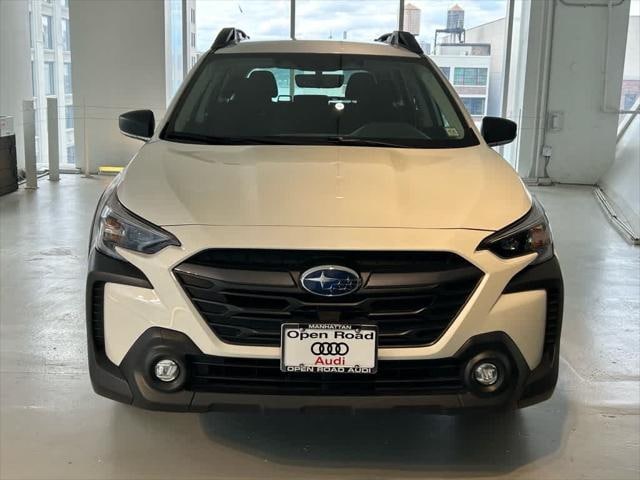 2025 Subaru Outback Base