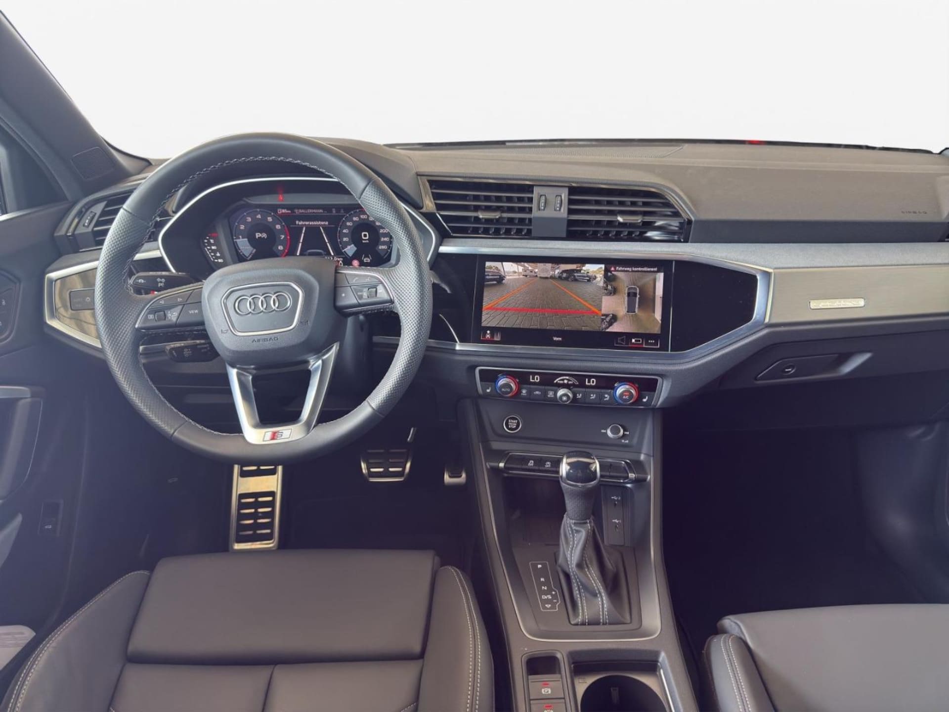 Audi Q3 SUV S line