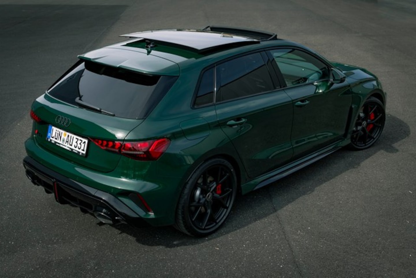 Bild über Audi RS 3 Sportback TFSI quattro 294 kW S tronic - für weitere Informationen kontaktieren Sie den Audi Partner
