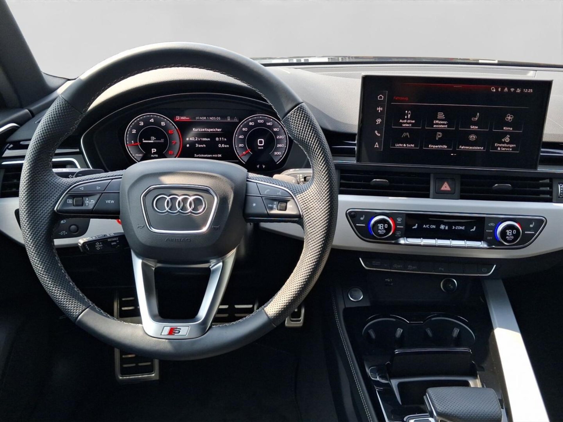 Audi A4 Avant S line