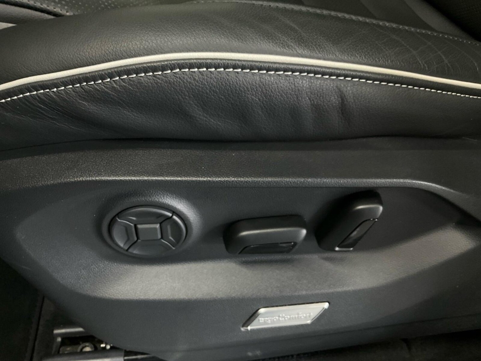 Volkswagen Touareg – Bild 20