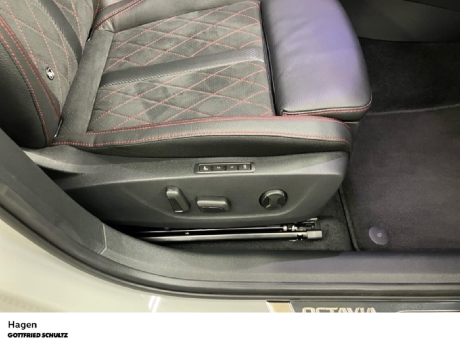Škoda Octavia Combi – Bild 22