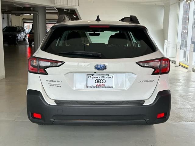 2025 Subaru Outback Base