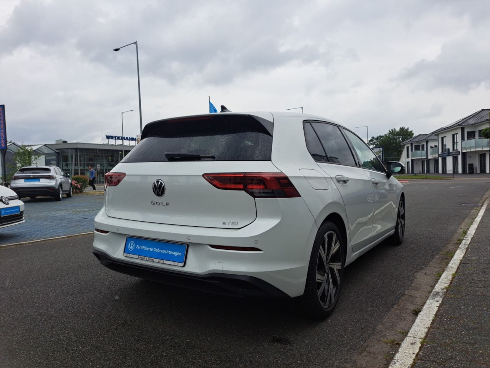 Volkswagen Golf Life