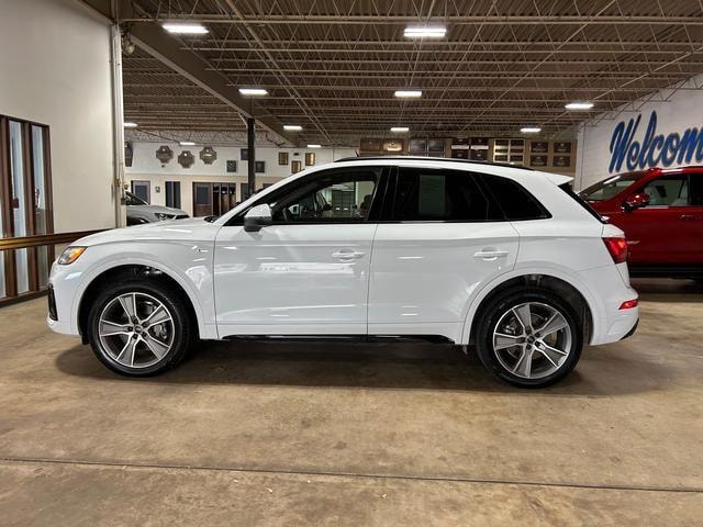 2025 Audi Q5 Premium - Photo 6