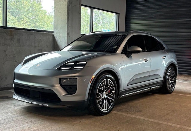 2025 Porsche Macan Electric