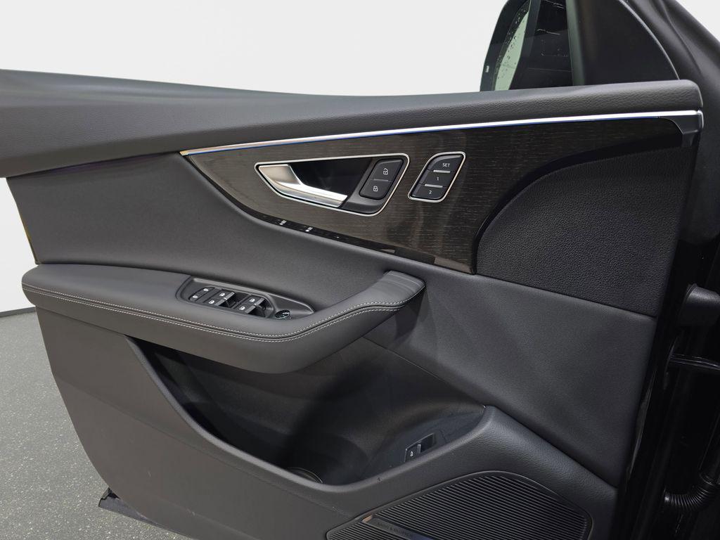 2026 Audi Q8 Premium Plus - Photo 25