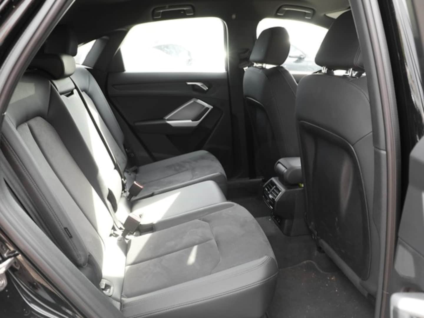 Bild über Audi Q3 Sportback S line 35 TDI S tronic - für weitere Informationen kontaktieren Sie den Audi Partner
