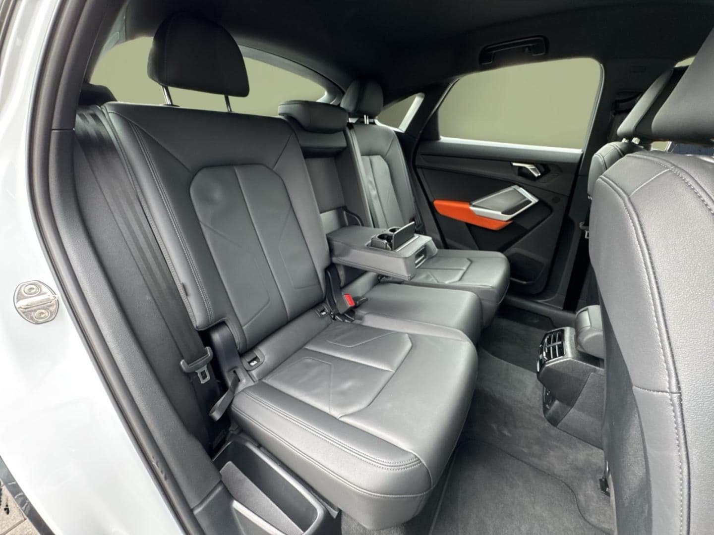 Bild über Audi Q3 Sportback TFSI quattro 140 kW S tronic - für weitere Informationen kontaktieren Sie den Audi Partner