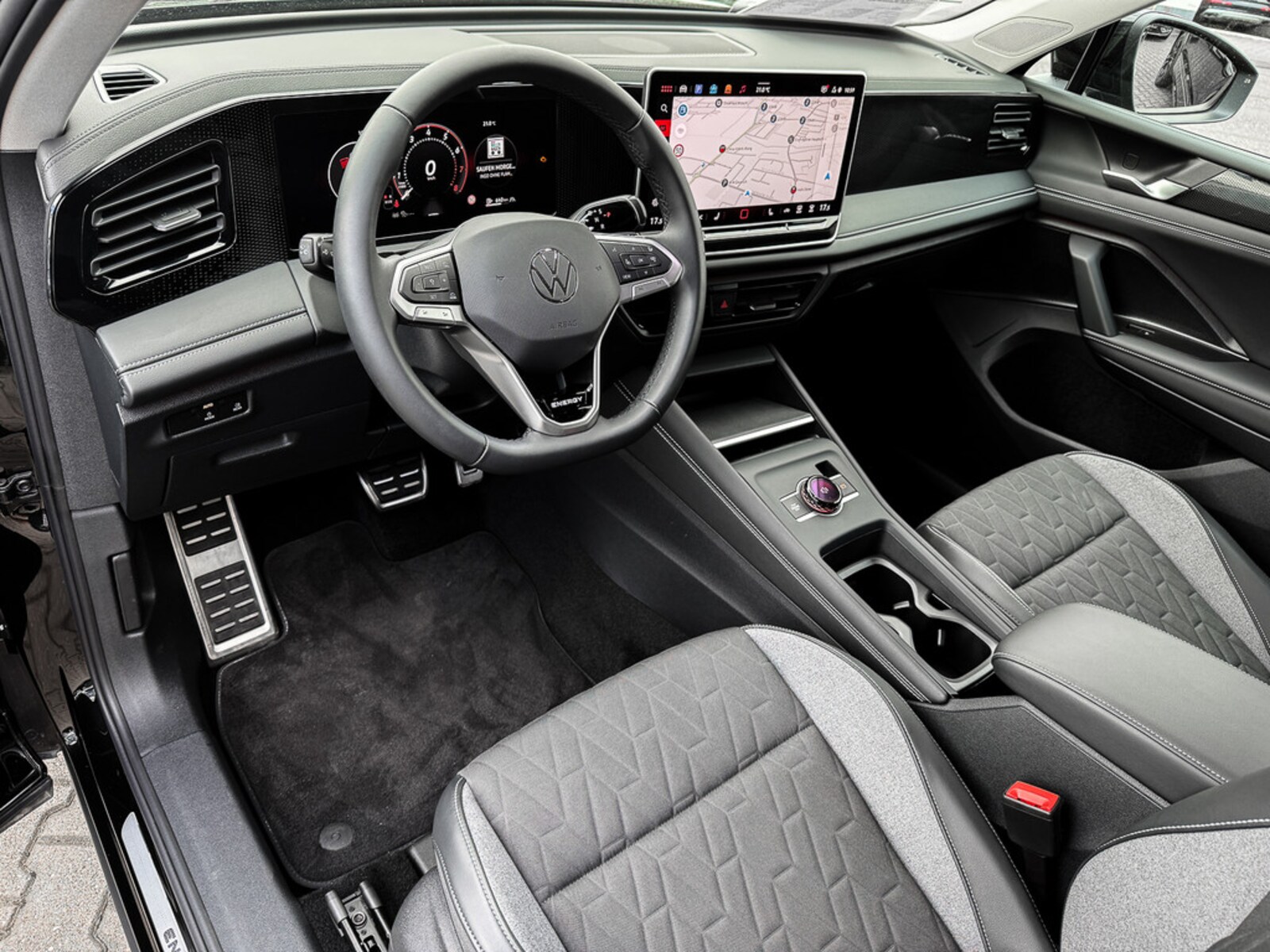 Volkswagen Tiguan – Bild 8